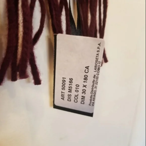 NWT Moschino Unisex Teddy Bear Scarf with fringe in Burgundy - Picture 4 of 6